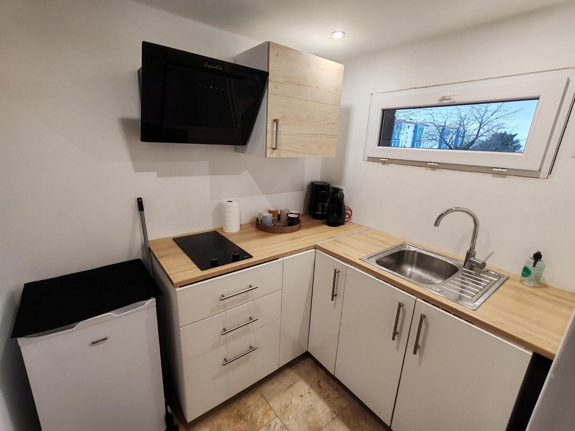 Appartement T3 Neuf Proche Centre Ville, Clim Et Parking Et Centrale Edf Valence  ภายนอก รูปภาพ