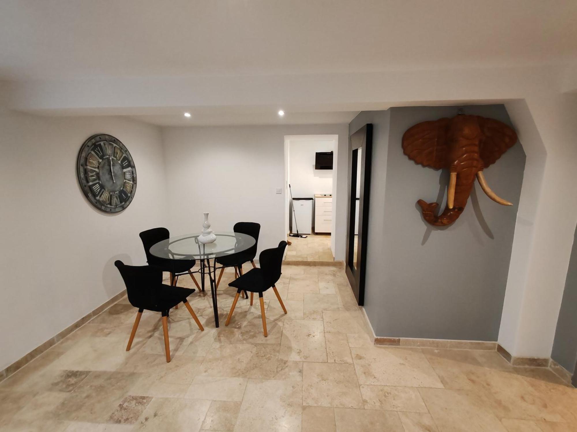Appartement T3 Neuf Proche Centre Ville, Clim Et Parking Et Centrale Edf Valence  ภายนอก รูปภาพ
